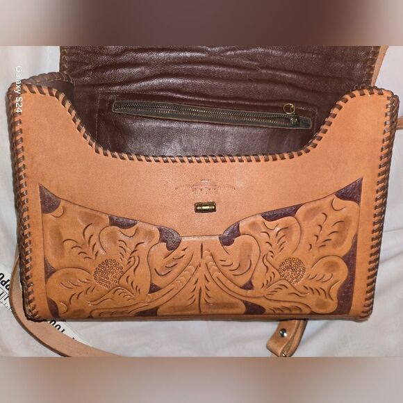 Vintage tooled leather Med. bag 9" - Picture 14 of 16